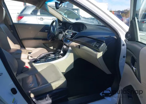 2013 Honda Accord Ex-L V-6 z USA, uszkodzony, nr VIN 1HGCR3F89DA003403